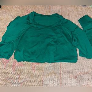 Lululemon Long Sleeve Swiftly Tech size 6 Kelly Green
